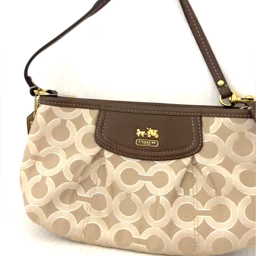 New Coach Op Wristlet/Convertible Hand Bag